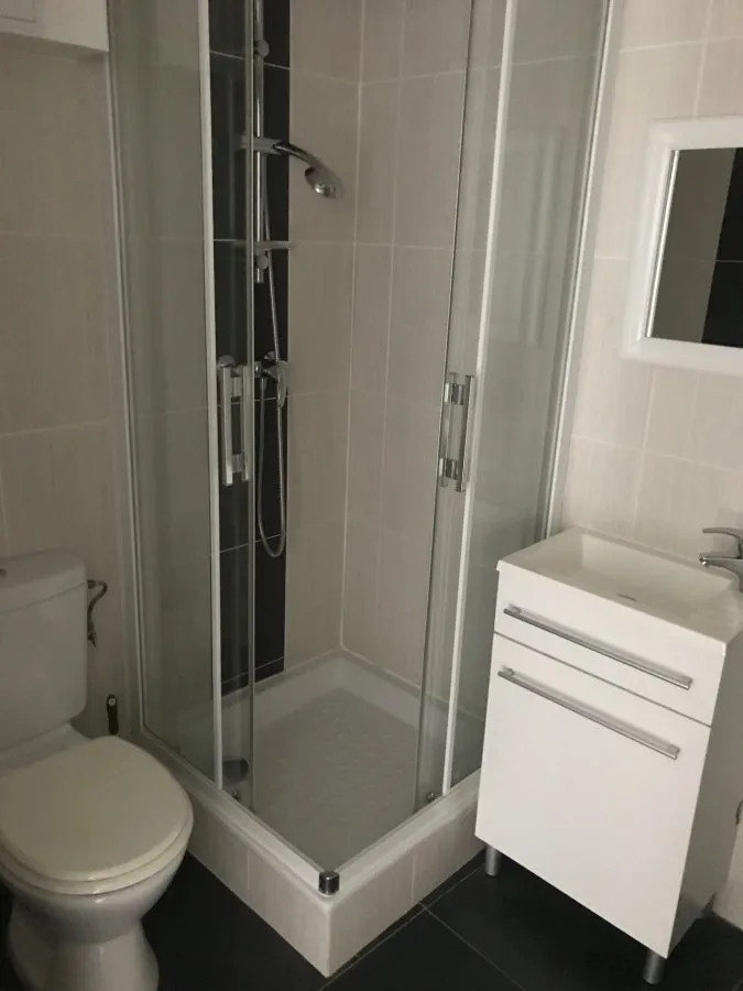 Bathrooms - Duplex Apartment with Spacious Living in Marly