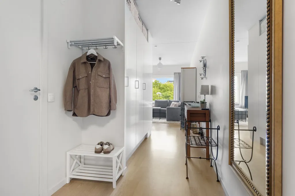 Entrée - Modern Flat with Balcony in Hässelby Strand