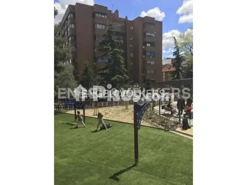 Reformed Apartment with Pool in Salamanca