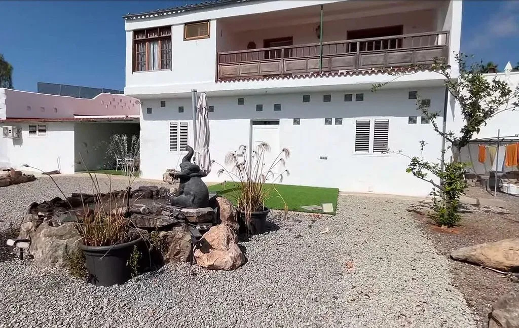 Terrazza - Rustic Farmhouse with Pool near Maspalomas