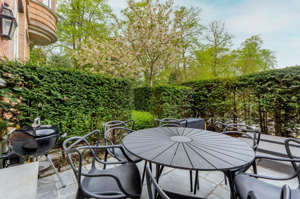 Terrass - 1930s Apartment with Garden in Uccle