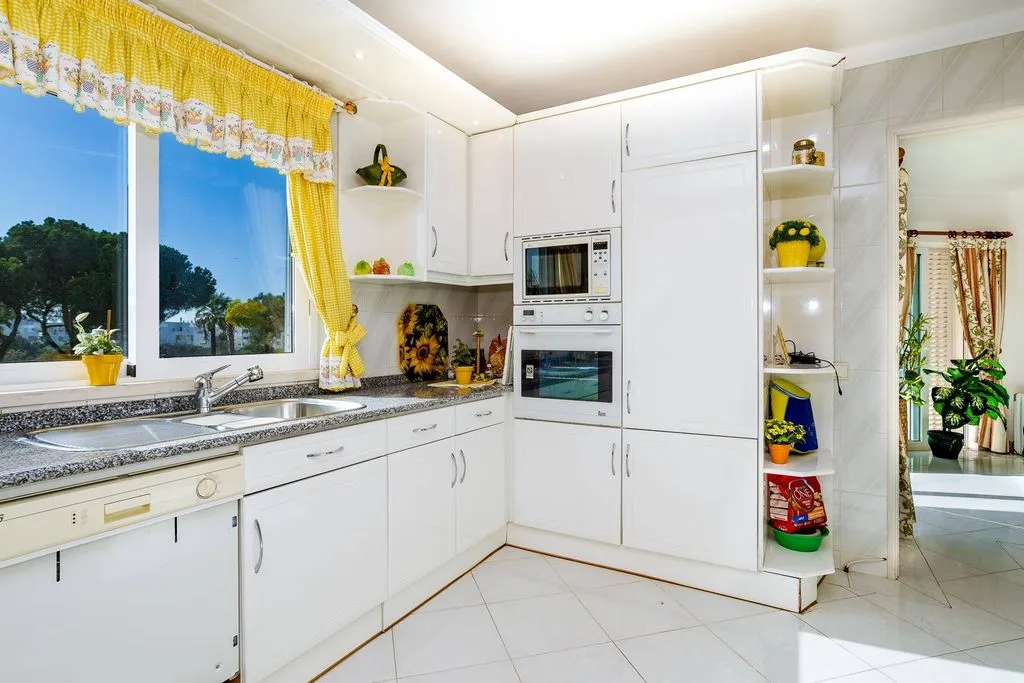Köök - Detached House with Pool in Vilamoura