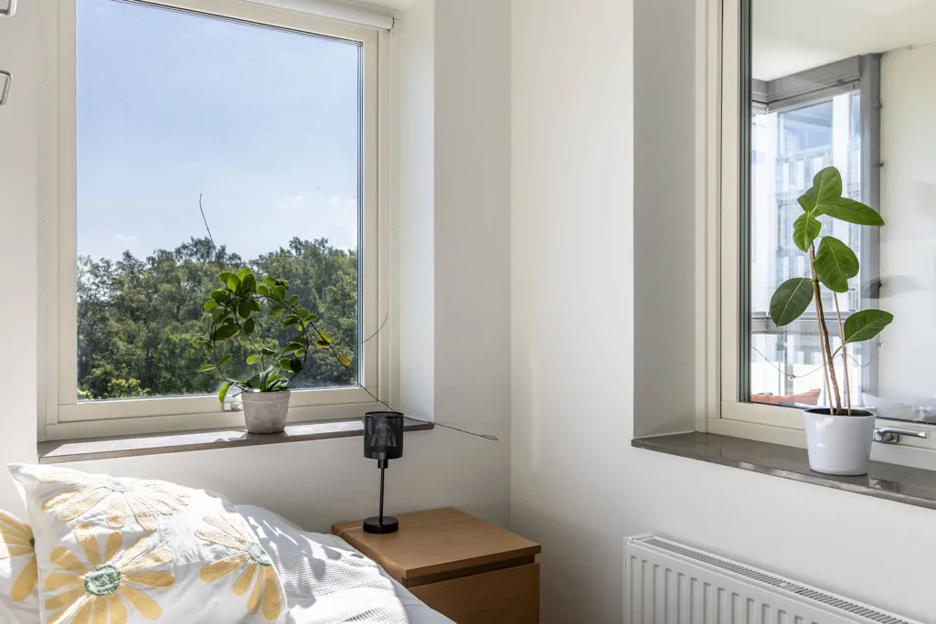 Magamistoad - Apartment with Balcony on Rotegatan
