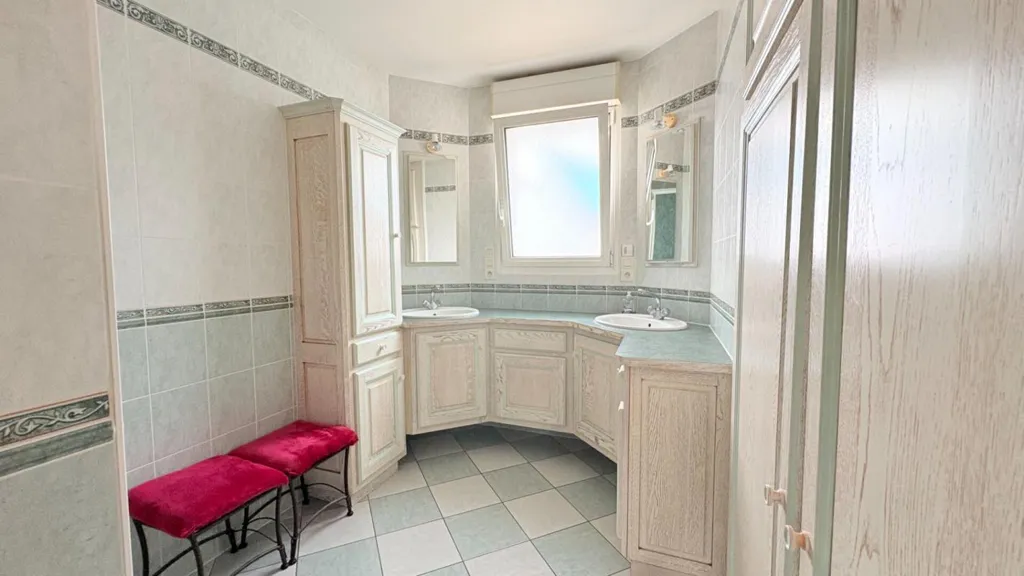 Maison 5 pièces à Bouzille