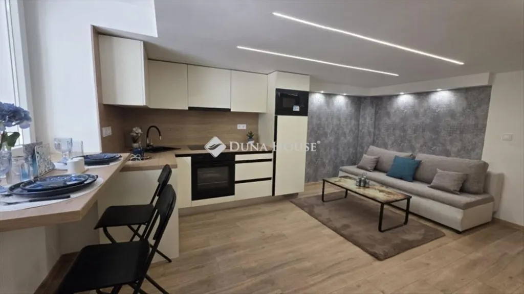 Séjour - Renovated Flat with Garden in Budapest 7th District