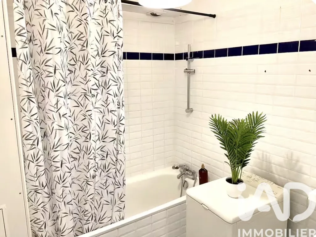 Salles de bain - Appartement 4 Pièces avec Jardin en Centre-ville de Viry-Châtillon