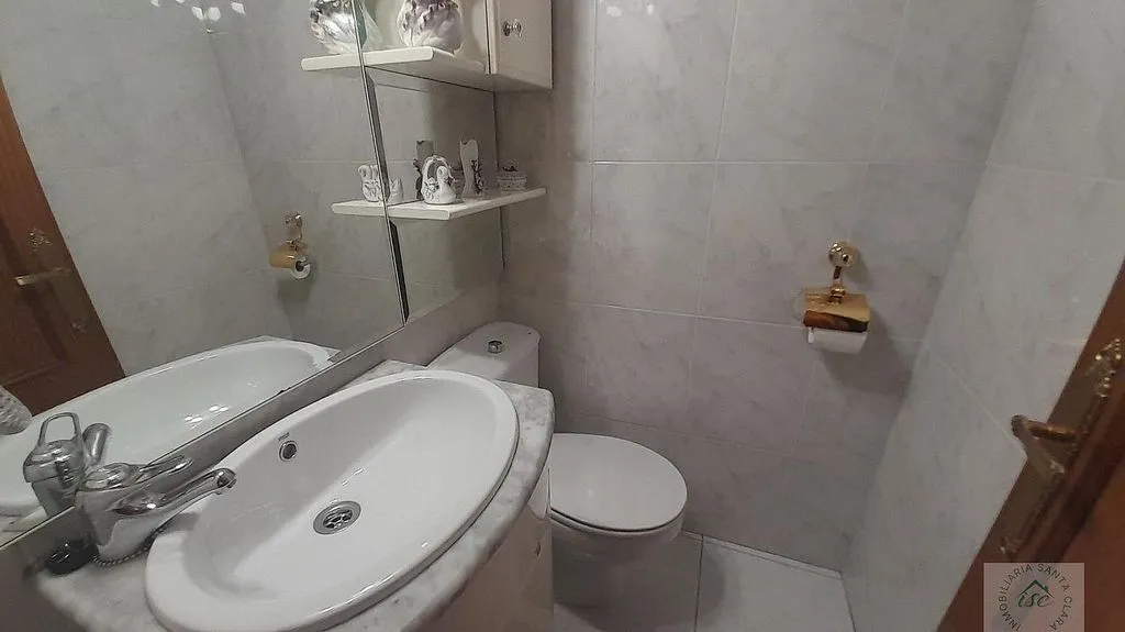 Salles de bain - Apartment with Terrace and Balcony in Txurdinaga