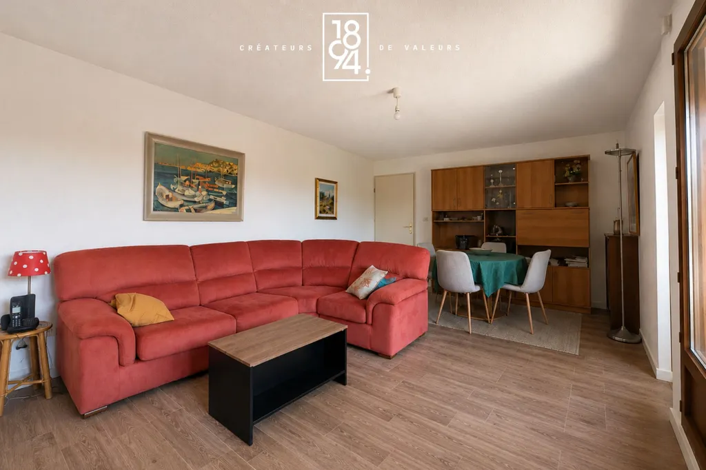 Soggiorno - Charming 3-Bed Flat with Balcony in Chambéry