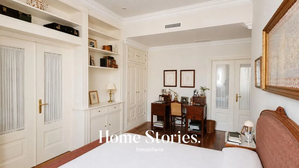 Magamistoad - Furnished Flat with Balcony in Valencia