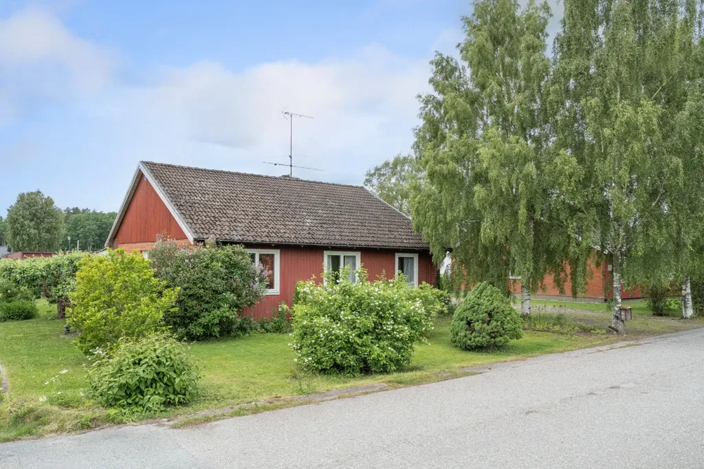 Esterno - Spacious Bungalow with Garden in Södermanland