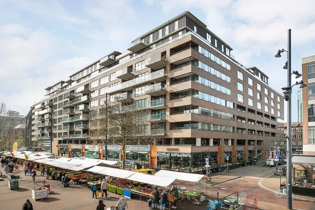 Välivaade - Modern 3-Room Apartment with City View in Rotterdam