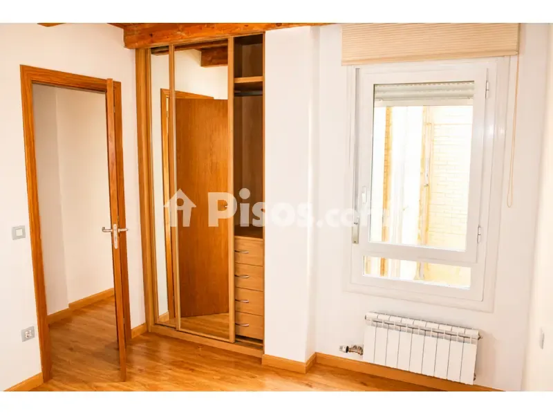 Pièces - Bright Duplex Apartment with Terrace in San Pablo
