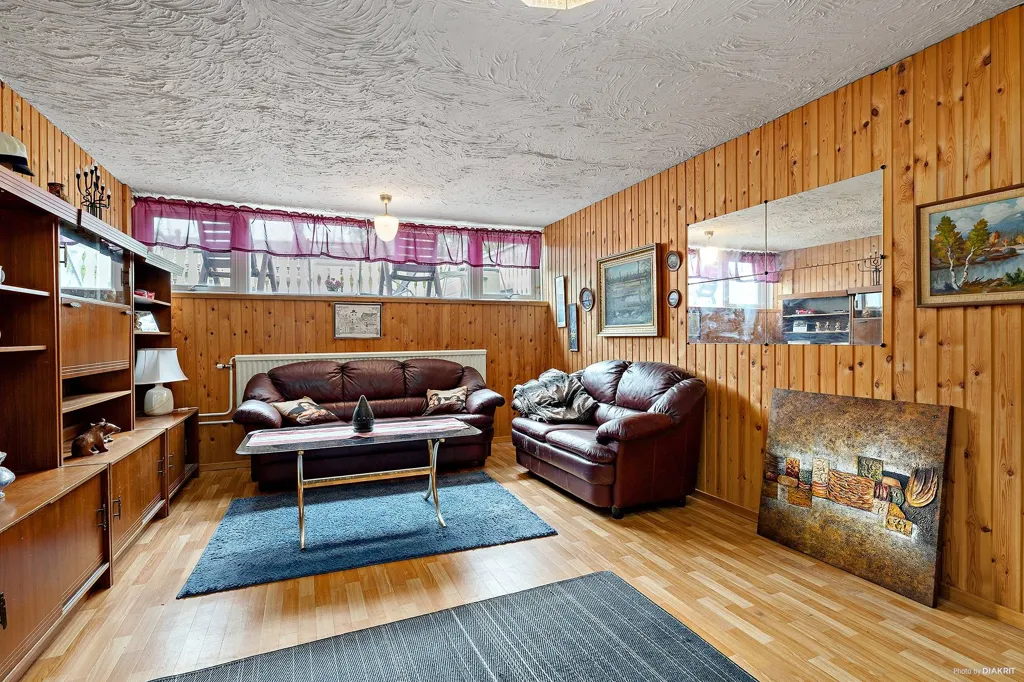 Elutuba - 1-Storey Villa with Garden near River