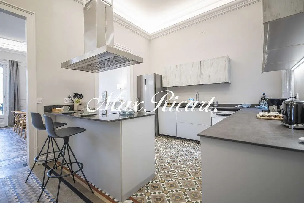 Cucina - Furnished Apartment with Balcony in La Dreta de l'Eixample