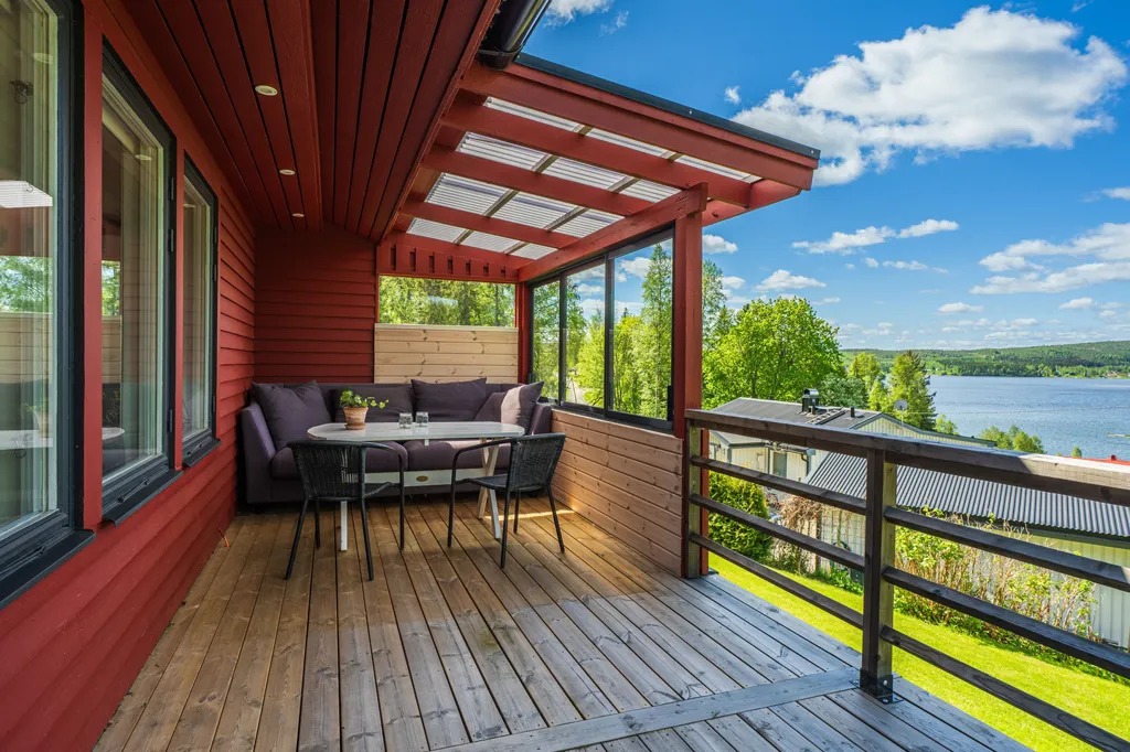 Terrasse - Seaside Villa with Garden on Dekarsön