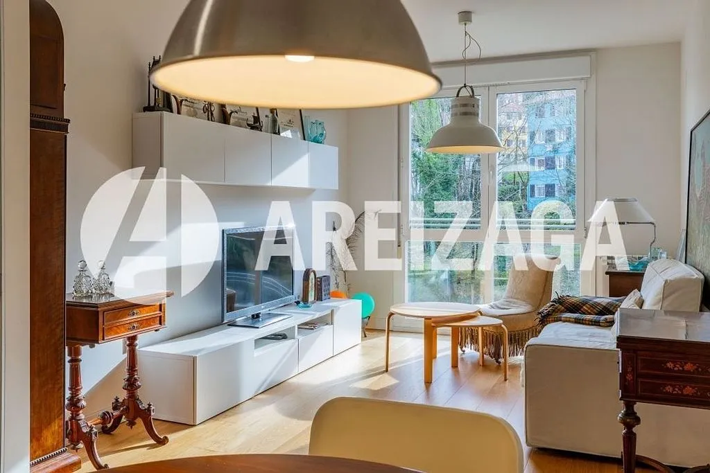 Living Room - Modern Flat with South Orientation in San Sebastián