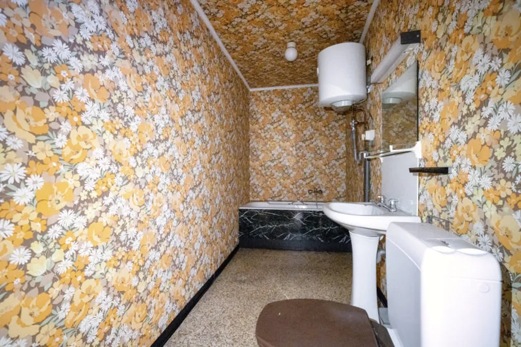 Vannitoad - Renovatable House with Garden in Wonck