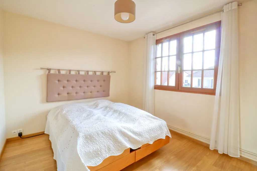 Chambres - Maison avec Balcon et Jardin à Antony