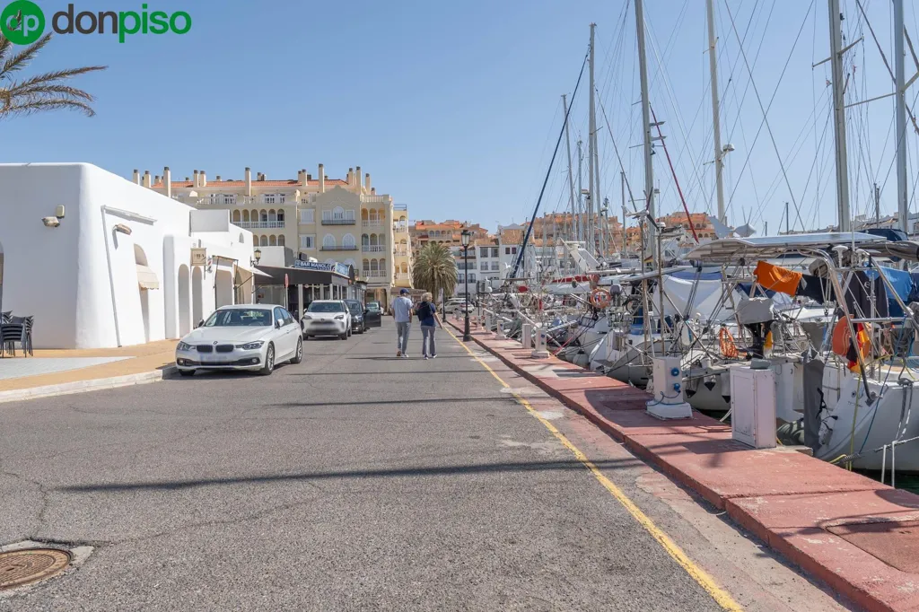 First Floor Apartment with Balcony in Almerimar