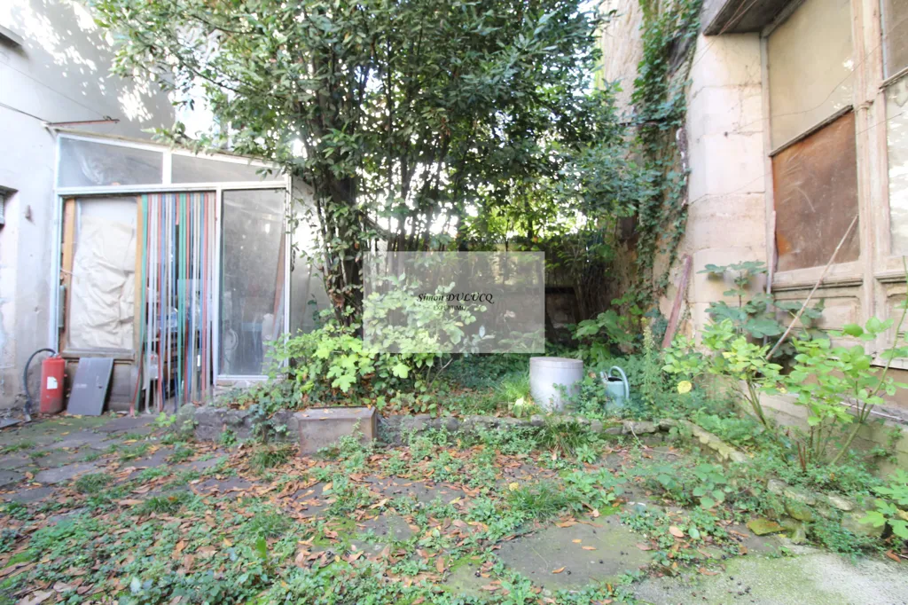 Jardin - Ensemble Immobilier avec Local Commercial à Saint-Affrique