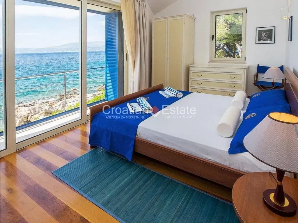 Chambres - Beachfront House with Pools in Postira