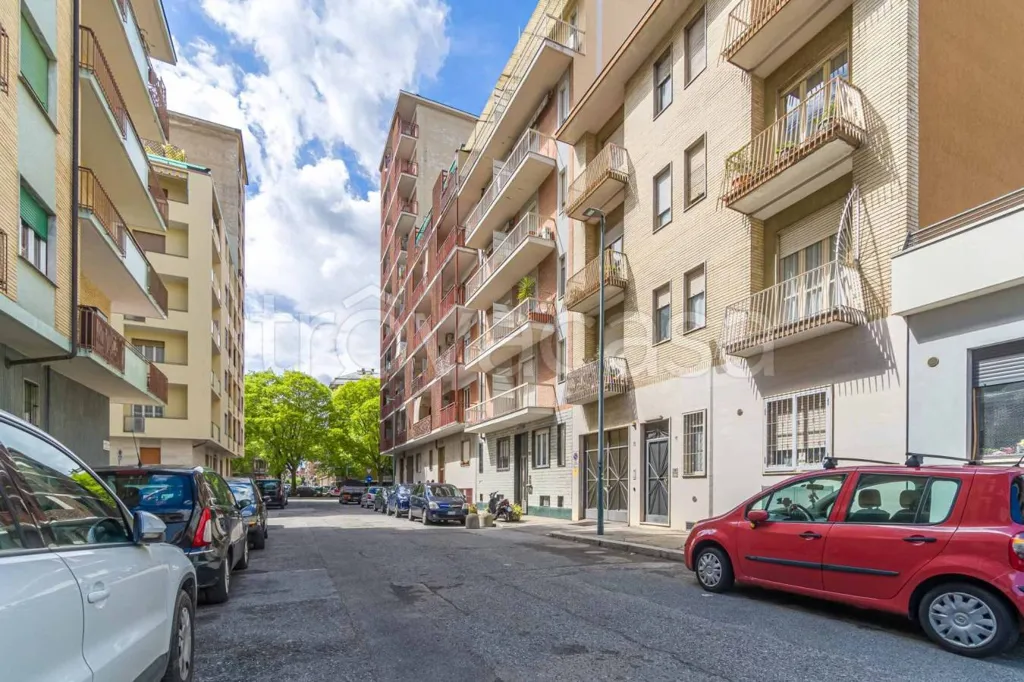 Välivaade - Rusticated Flat with Balcony in Torino