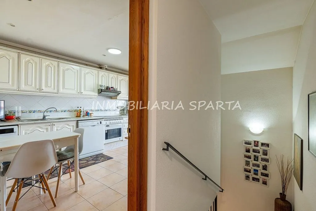 Cuisine - Charming Duplex with Terrace in City Centre