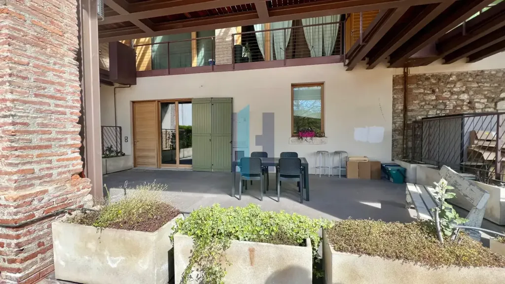 Terrasse - Trilocale with Wellness Area in Buffalora, Brescia