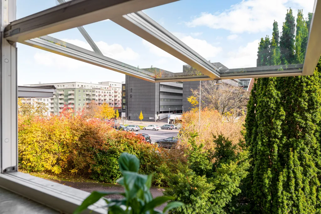 Balcon - City-Adjacent Apartment with Balcony in Fredriksdal