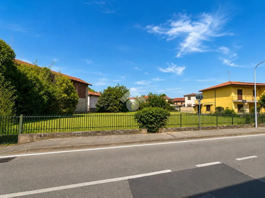 Välivaade - Residential Plot in Fara Gera D'Adda