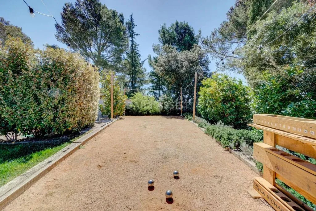 Aed - Luxury Villa with Pool in Saint-Marc-Jaumegarde
