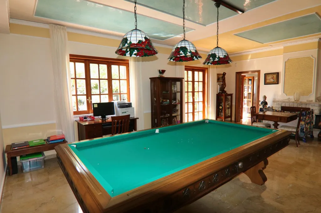 Toad - Hilltop Villa with Panoramic Views in Eboli