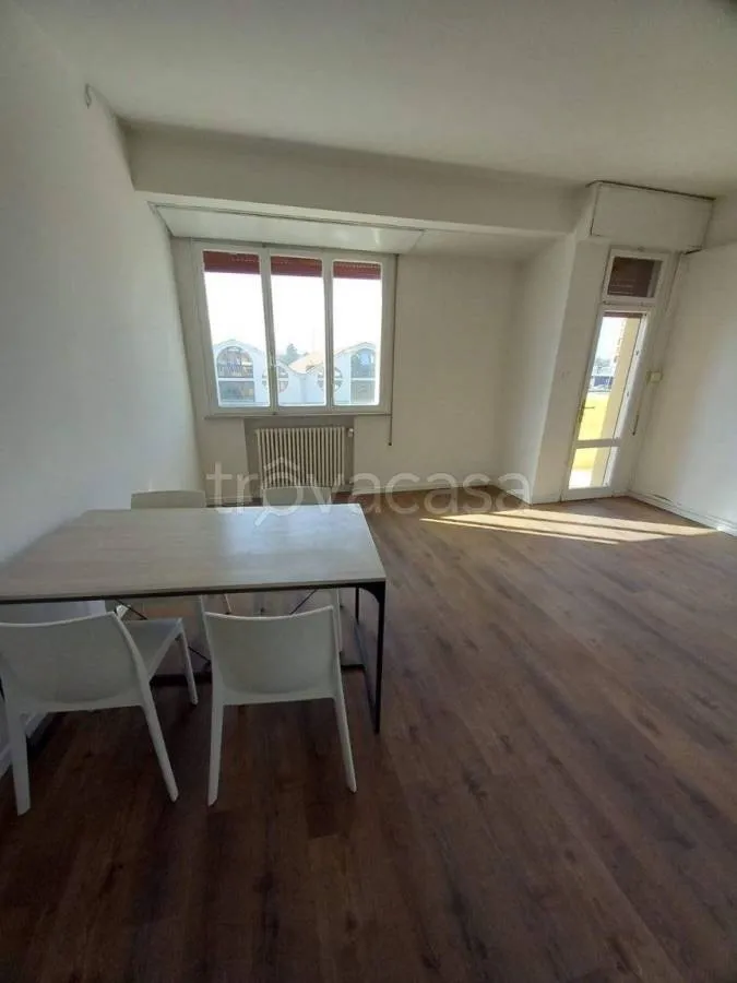 Salle à manger - Bright Apartment with Balcony in Ferrara