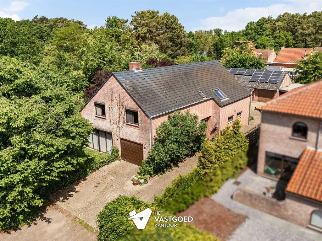 Vue aérienne - Maison avec Atelier sur Terrain de 1372m² à Balen