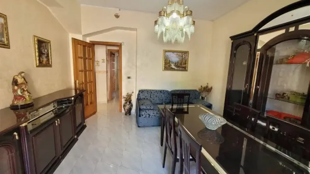 Salle à manger - Trilocale with Private Outdoor Space in Messina