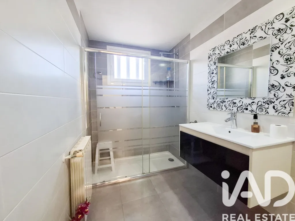 Vannitoad - Modern Chalet with Jacuzzi in Bahía Grande
