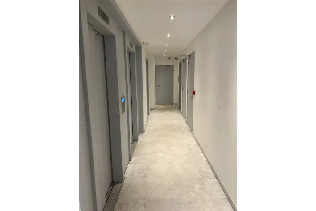 Ingresso - Duplex with High Ceilings near Squares District