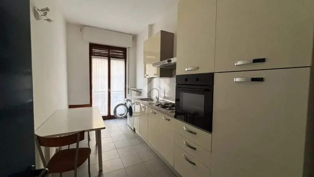 Cuisine - Student Flat with Balcony in Novara
