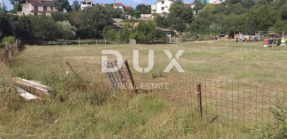 Jardin - Building Plot with Sea Proximity in Istra, Loborika