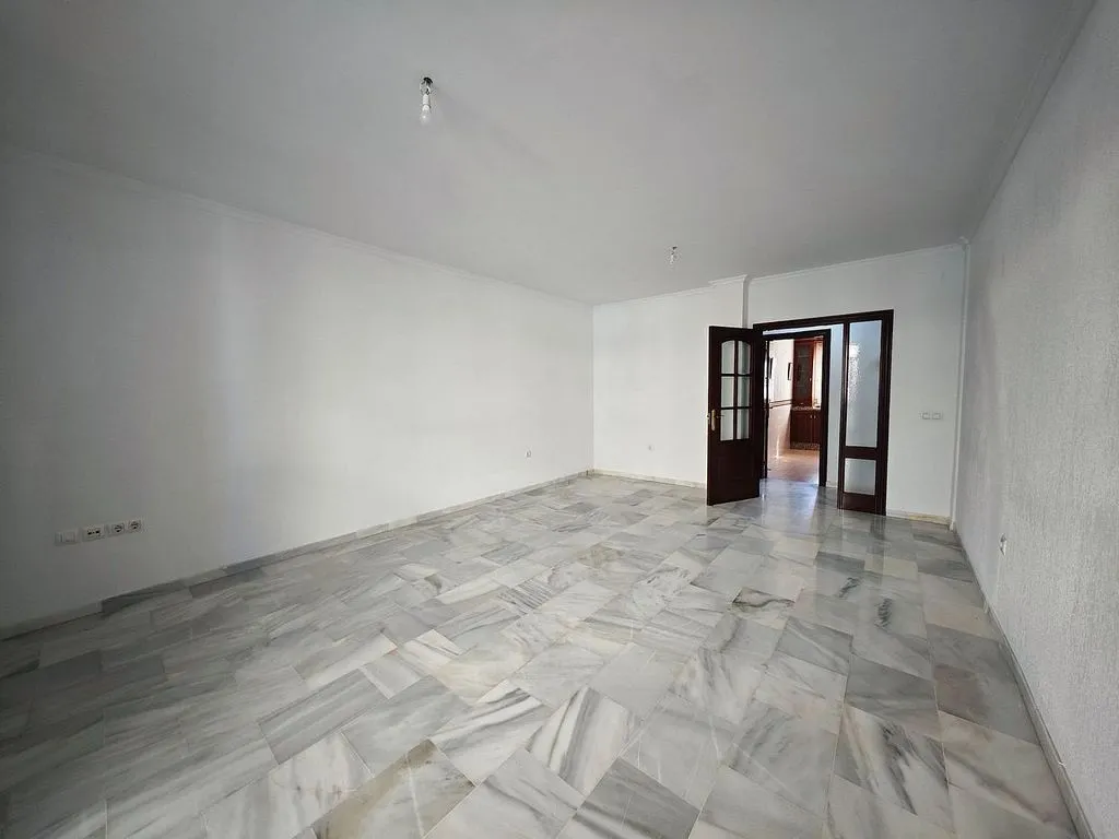 Rooms - Apartment with Balcony in Urban Centre, Chiclana