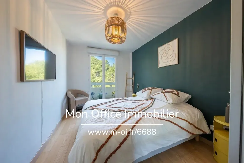 Magamistoad - 3-Piece Apartment with Exceptional View in Roucas Blanc