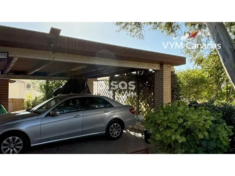 Garage - Luxury Villa with Pool in Ciudad Quesada