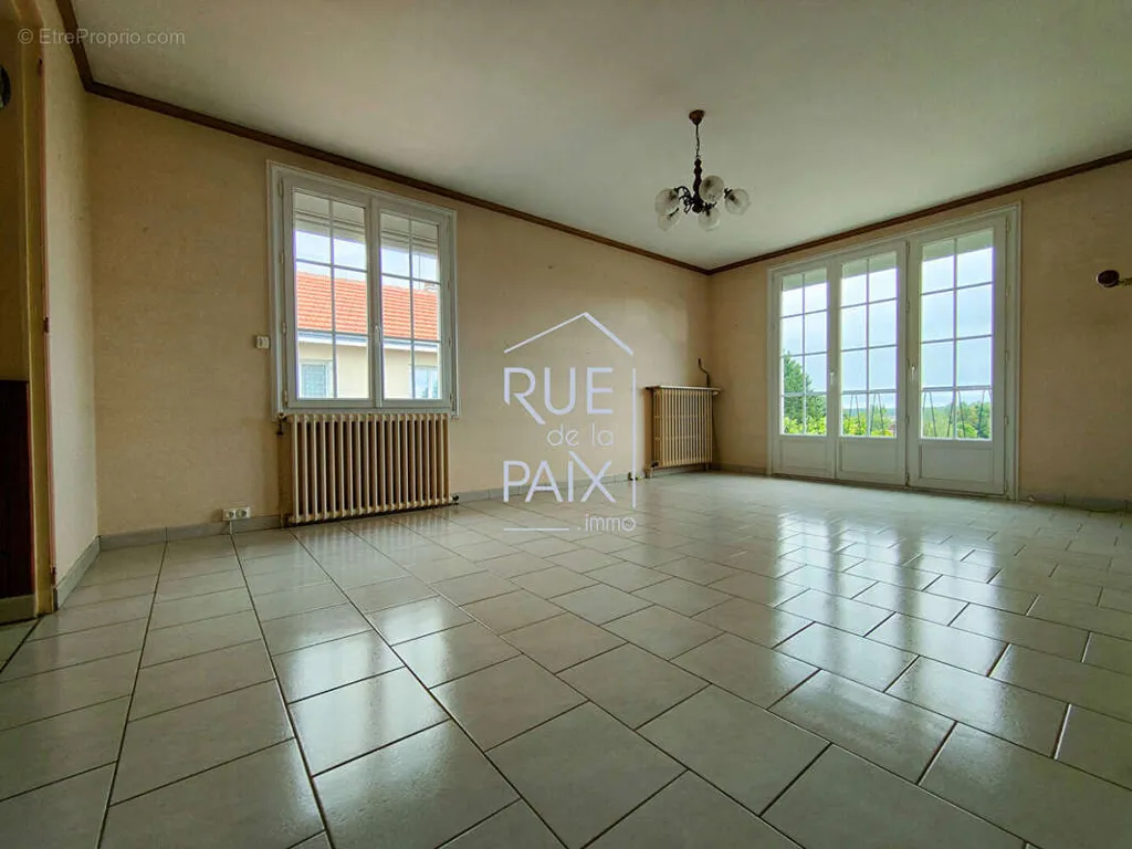 Maison 3 pièces à Thure