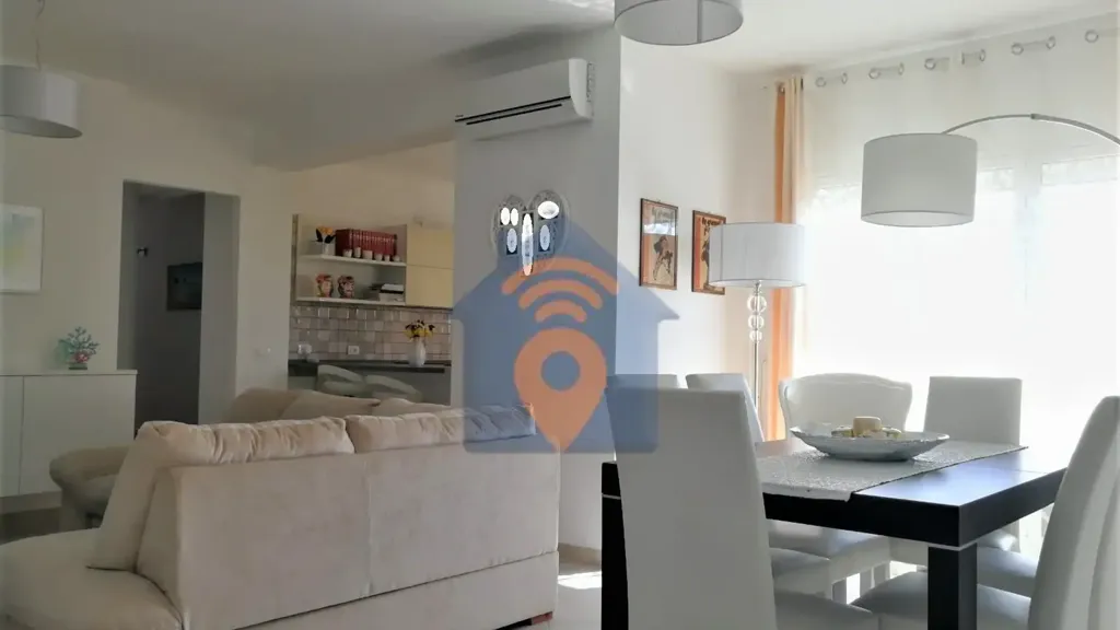 Salle à manger - Apartment with Bus Stop Proximity in Castelvetrano