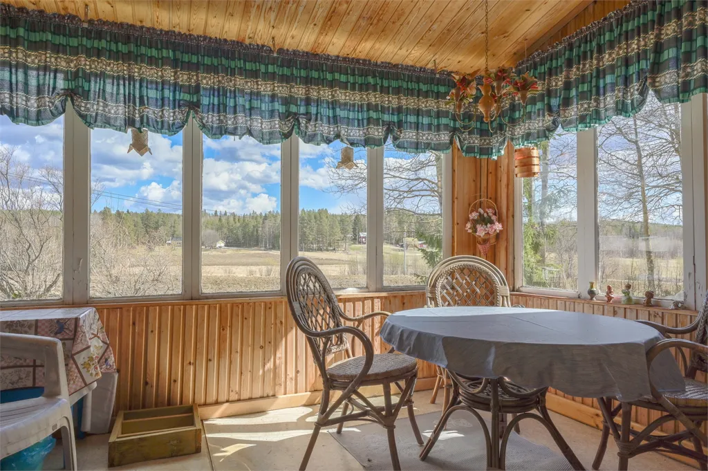 Terrasse - Charming Cottage with Large Garden in Bodträsk