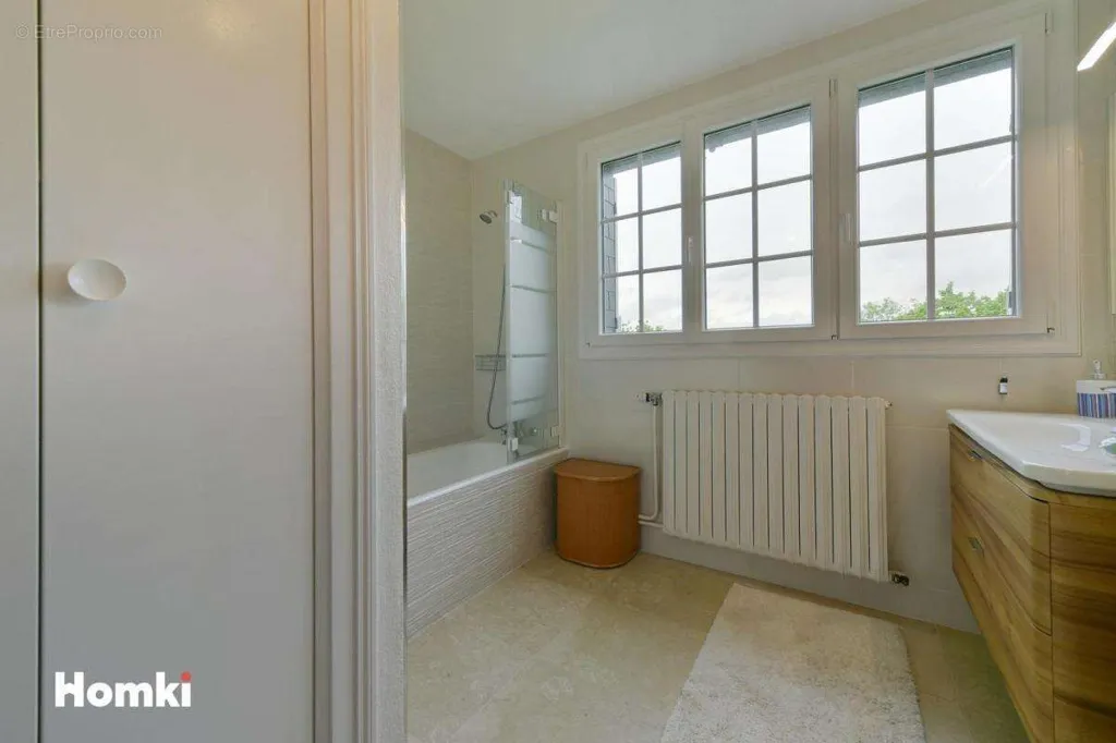 Vannitoad - Villa with Garden in Mayenne Centre