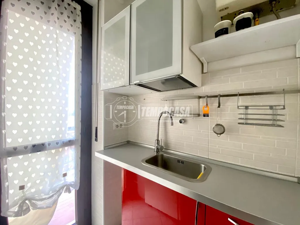 Köök - Apartment with Terrace in Piazza Castello, Ciriè