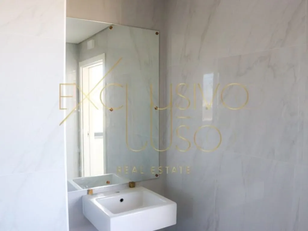 Vannitoad - Luxury Apartment with 360° View in Odivelas