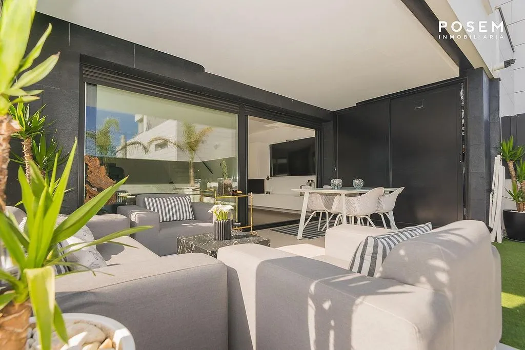 Terrass - Contemporary Chalet with Pool in Tudela