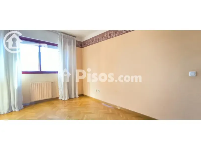 Magamistoad - Duplex with Private Garage in Madrid